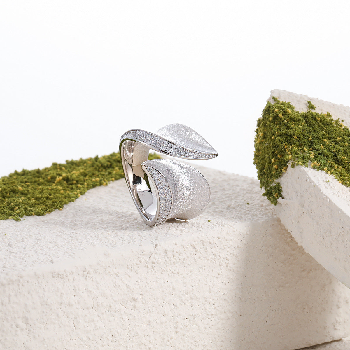 Fashion Irregular CZ Border Geometry 925 Sterling Silver Adjustable Ring
