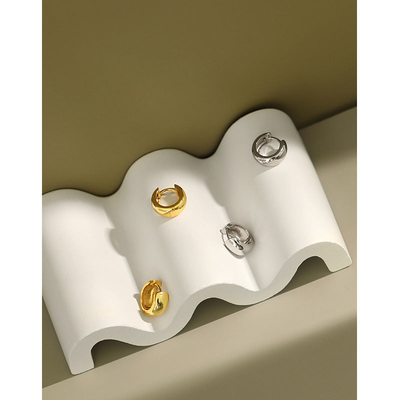 versatile student silver earrings ins niche extremely simple light face round S925 pure silver earrings ear buckle for women